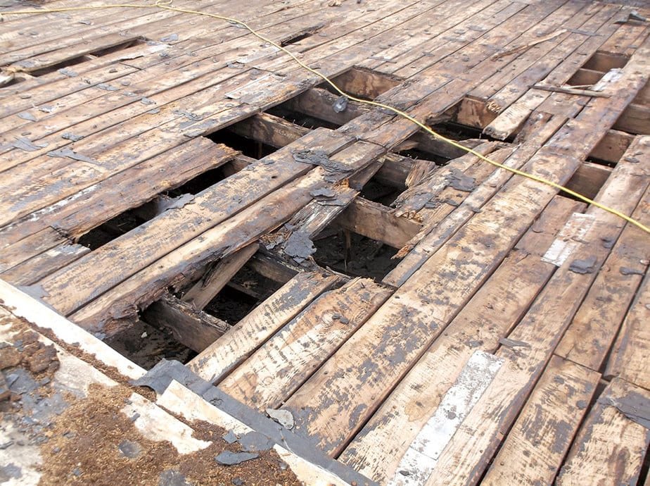 How do I know if my roof deck needs replacing?